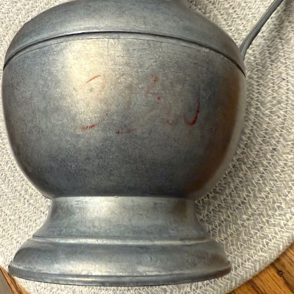 Vintage Pewter Jug/Pitcher Double
Acorn with Hinged Lid - Picture 10 of 10